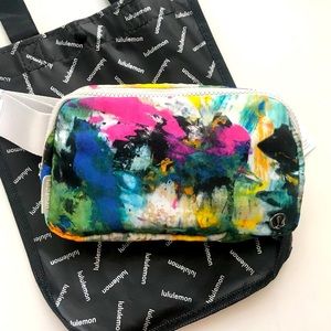 Brand New w/o tag lululemon Everywhere Belt Bag - White Multi Extended Strap